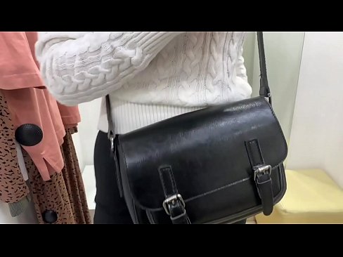 ❤️ Фитинг бөлмөсүндө жаш канчык FeralBerryди дилдо менен коомдук мастурбациялоо Порно fb ky.porngipfy.ru ️❤